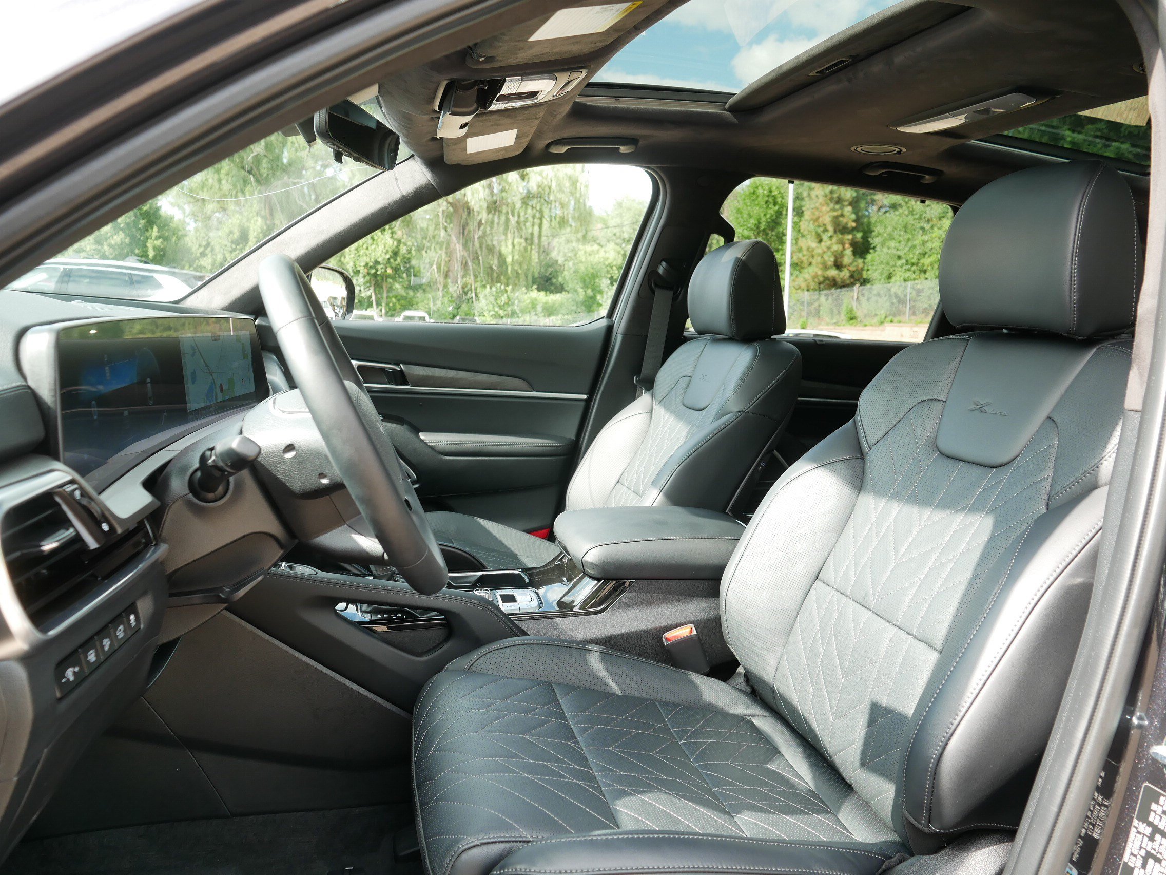 Certified 2025 Kia Telluride SX Prestige X-Line AWD/4WD image 35