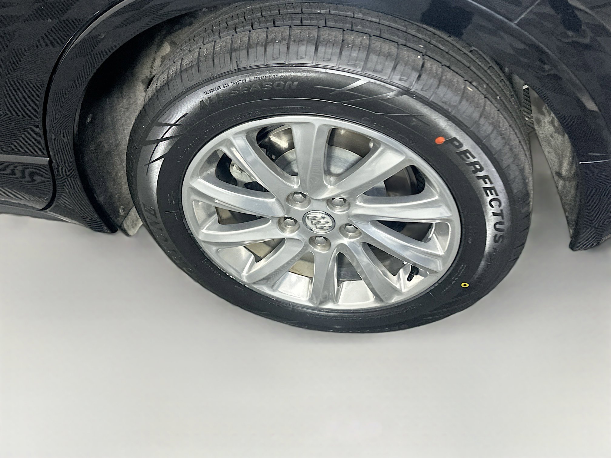 Used 2020 Buick Envision Essence image 11