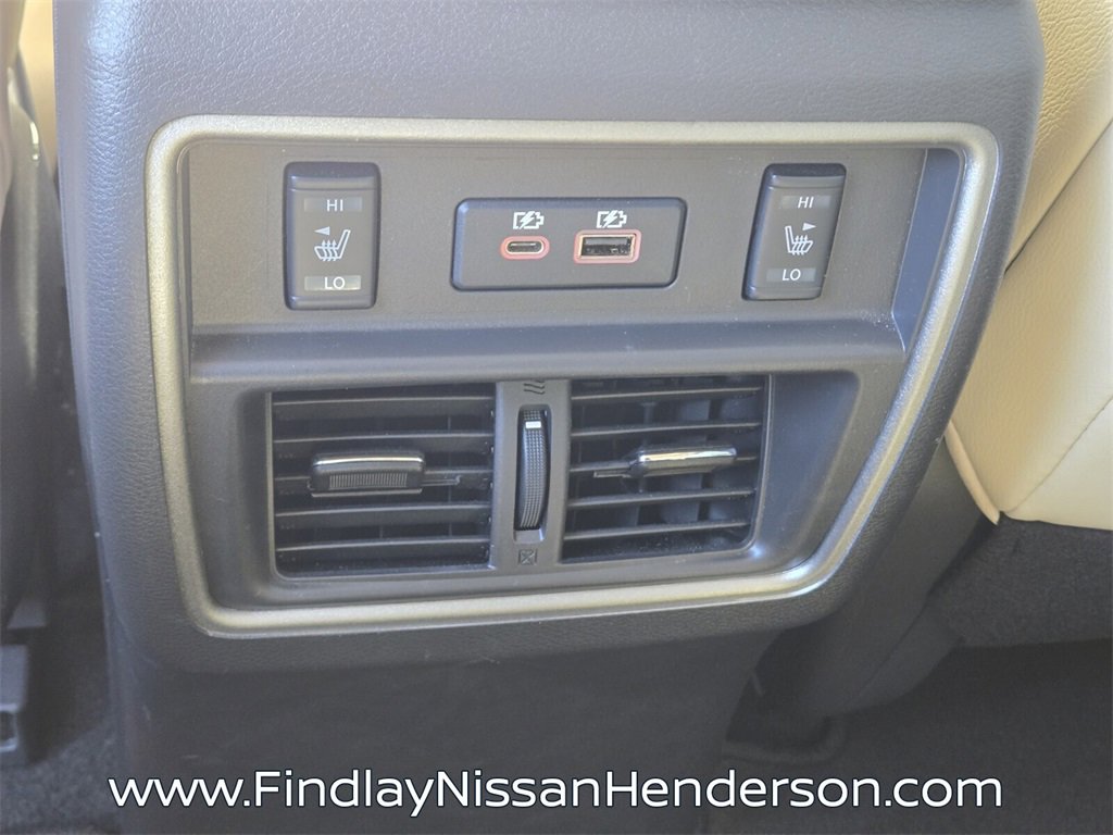 Used 2024 Nissan Murano SL image 14