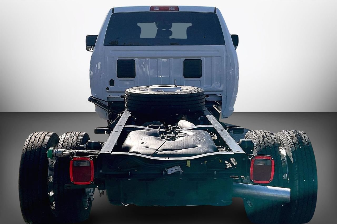 New 2026 RAM 4500 Tradesman w/ Chrome Appearance Group AWD/4WD image 19