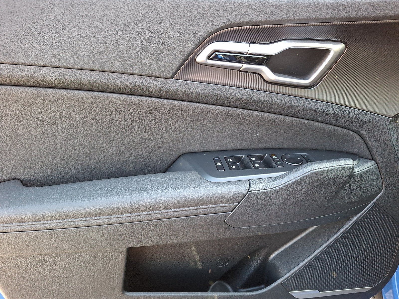 New 2026 Kia Sportage EX FWD image 5