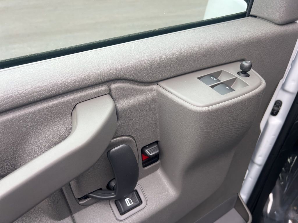 New 2025 Chevrolet Express 3500 LT w/ LT Preferred Equipment Group image 11