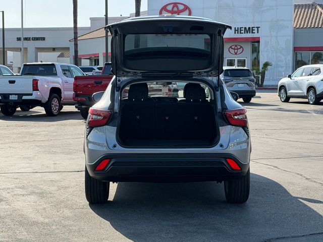 Used 2025 Chevrolet Trax LS w/ LS Convenience Package FWD image 6