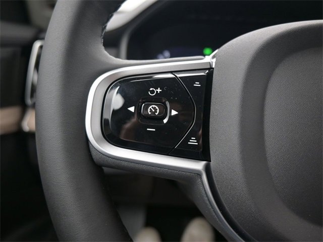 New 2026 Volvo XC90 B6 Plus w/ Protection Package Premier image 26