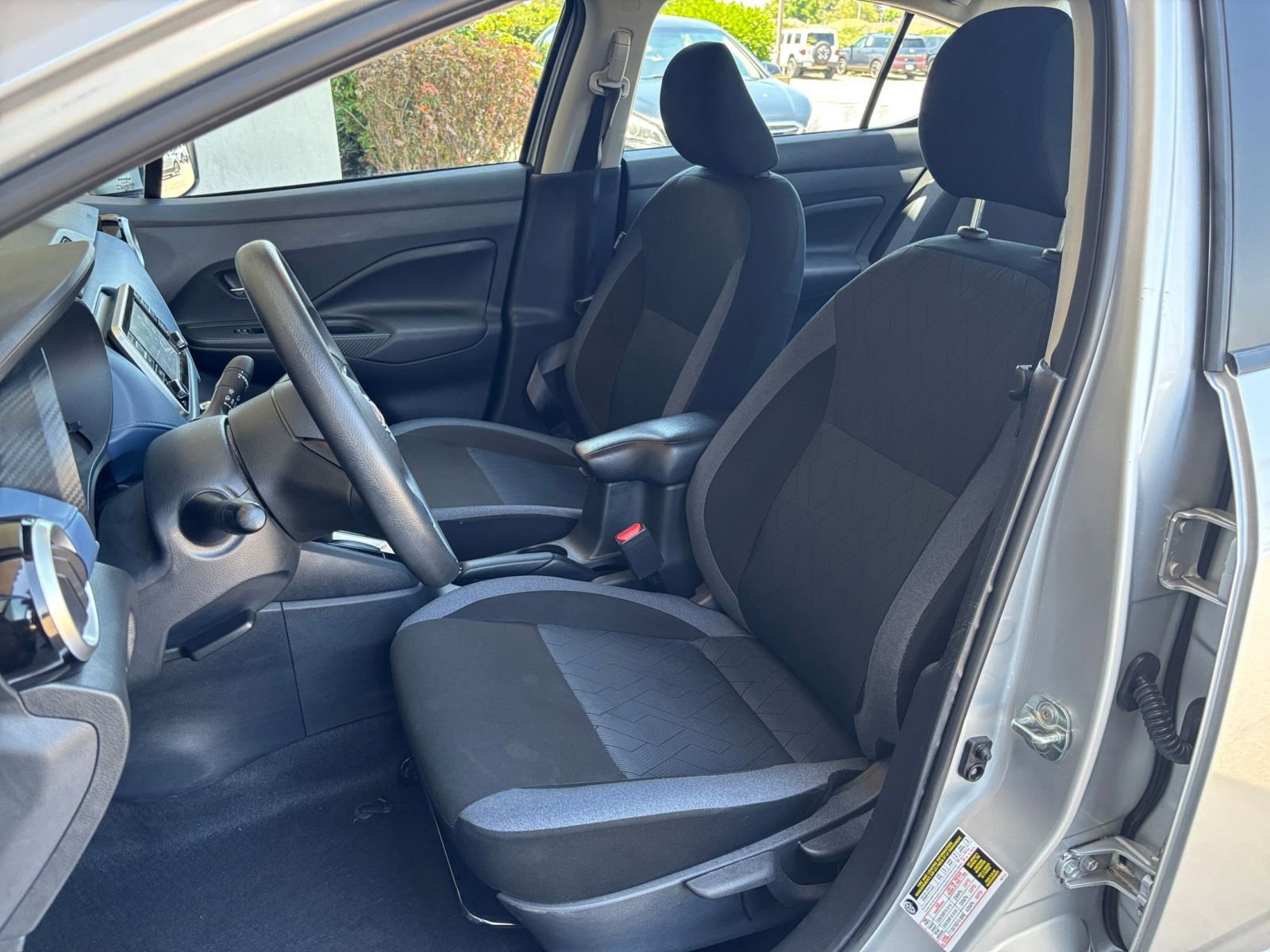 Used 2025 Nissan Versa SV FWD image 35