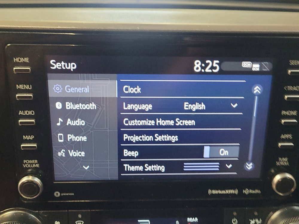 Used 2022 Toyota Highlander XLE FWD image 25