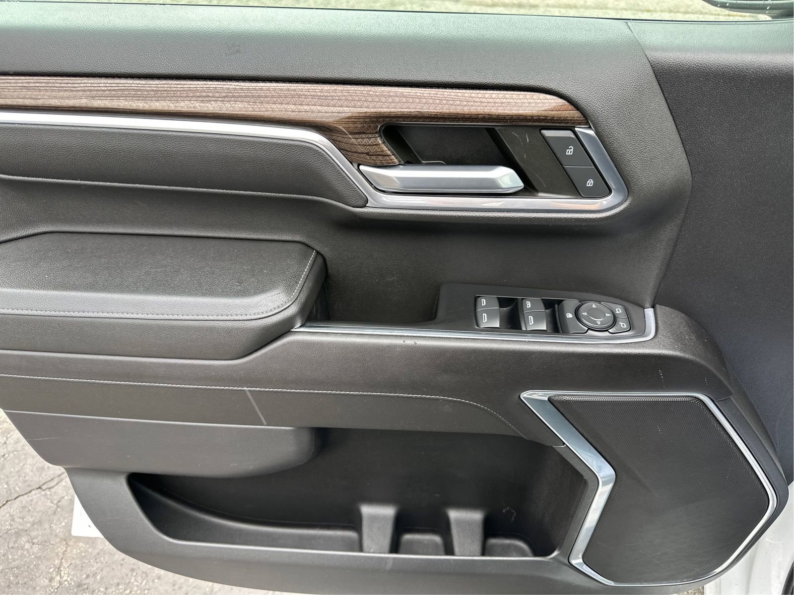 Certified 2022 Chevrolet Silverado 1500 LT AWD/4WD image 20