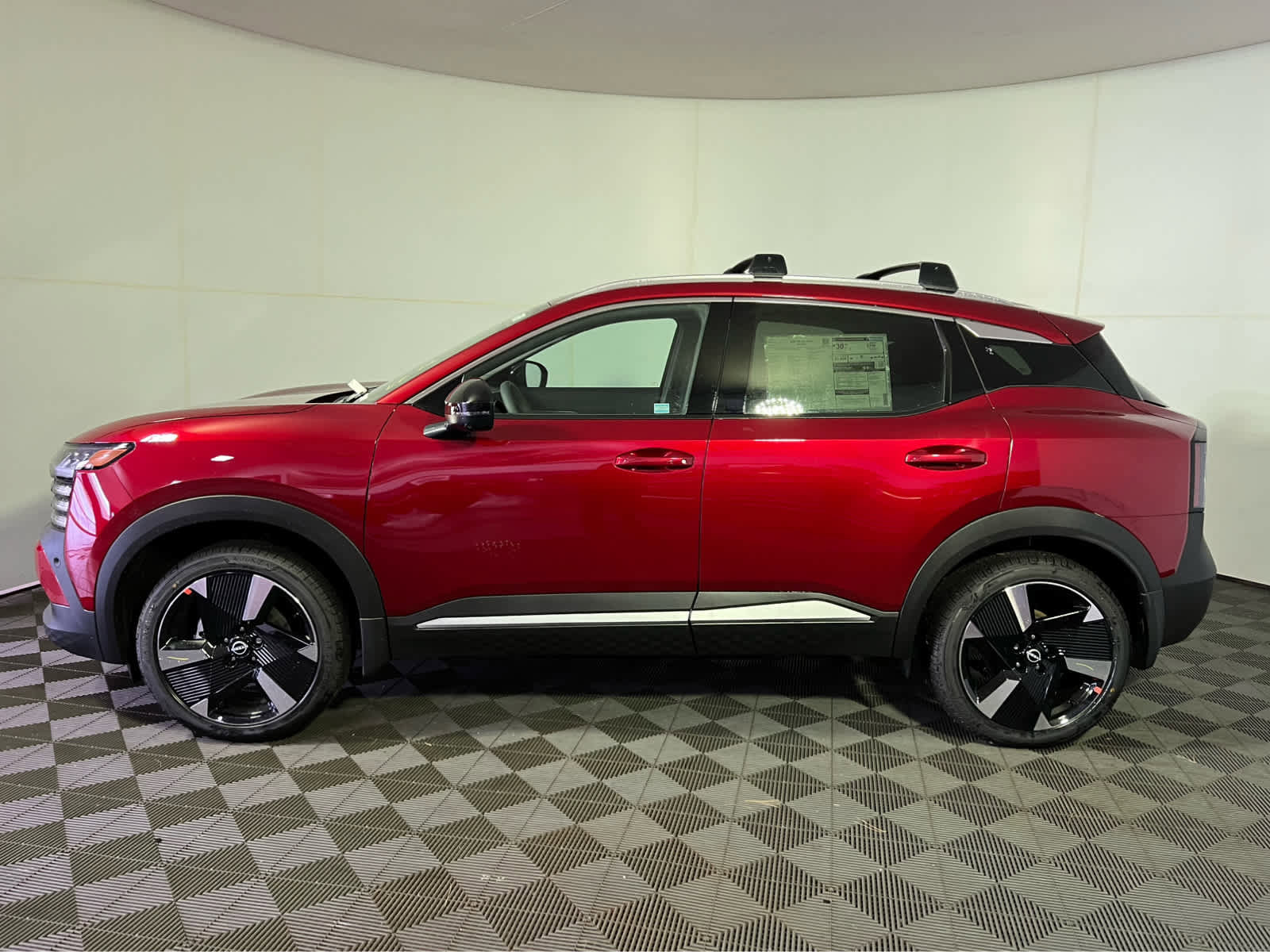 New 2026 Nissan Kicks SR w/ Cold Weather Package image 4