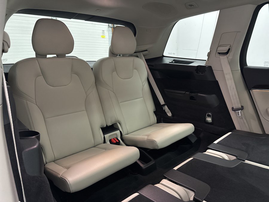 Used 2017 Volvo XC90 T6 Momentum w/ Vision Package AWD/4WD image 17