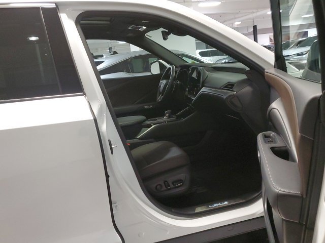 Used 2026 Lexus TX 350 AWD w/ Technology Package image 26