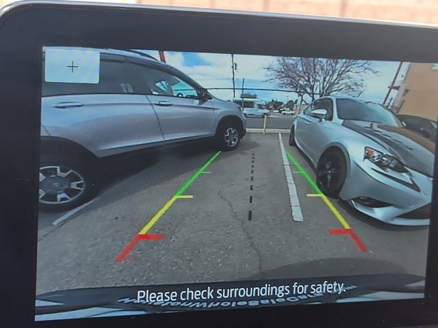 Used 2020 Ford Escape SE image 9