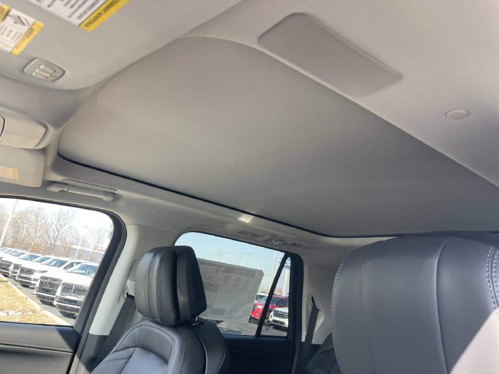 New 2026 Lincoln Navigator L Reserve AWD/4WD image 28