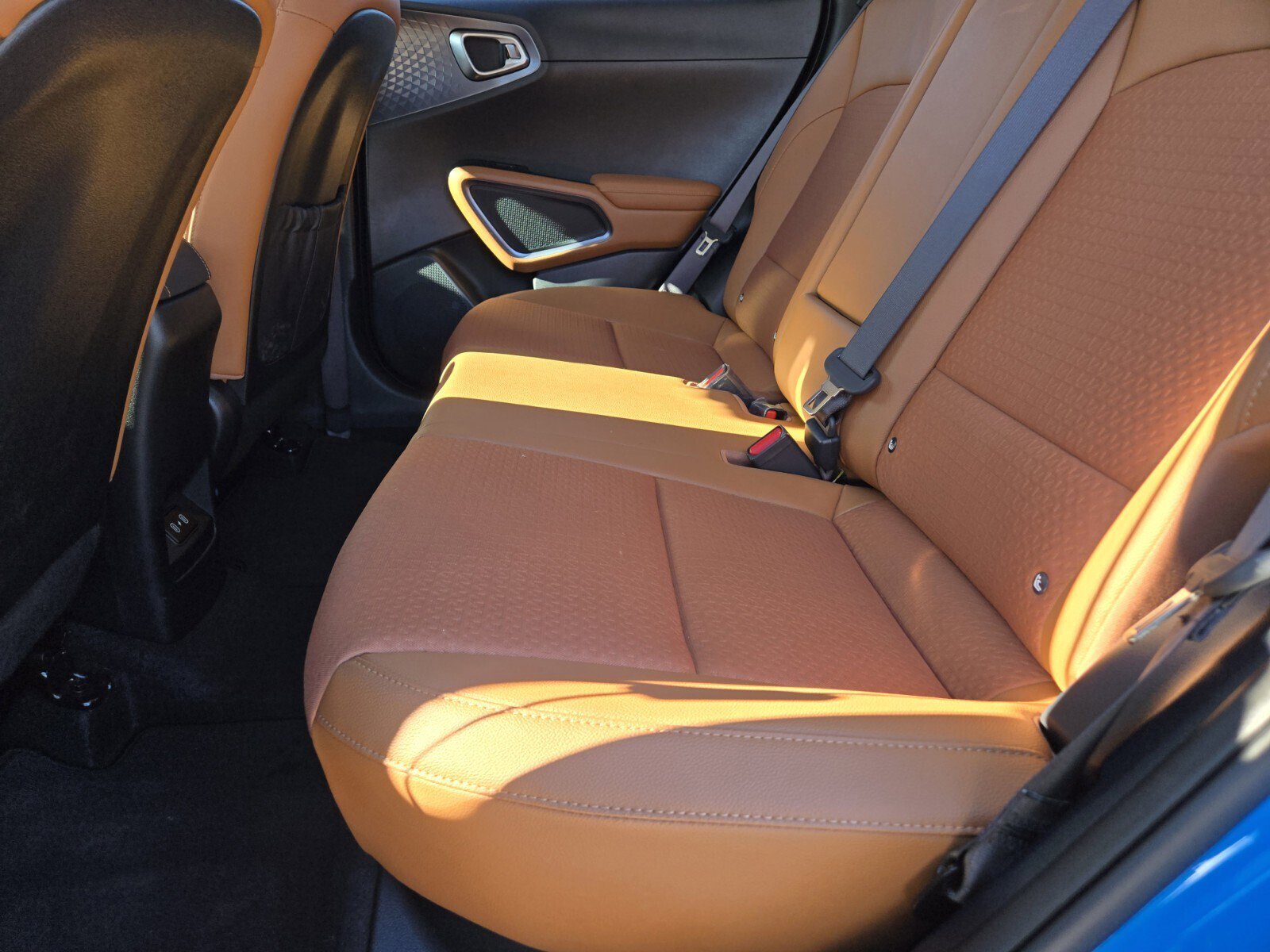 Used 2025 Kia Soul EX image 12