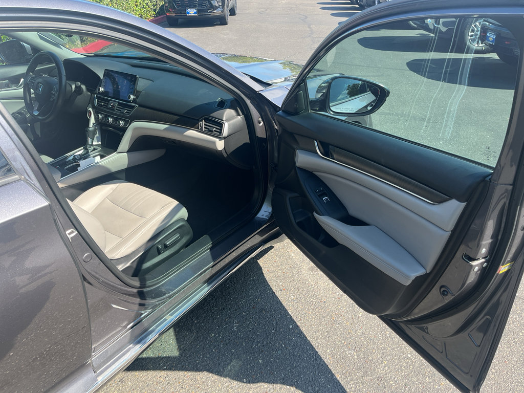 Used 2018 Honda Accord EX-L image 30