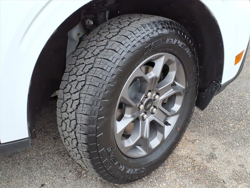 Certified 2022 Ford Maverick XLT w/ Equipment Group 300A Standard image 9