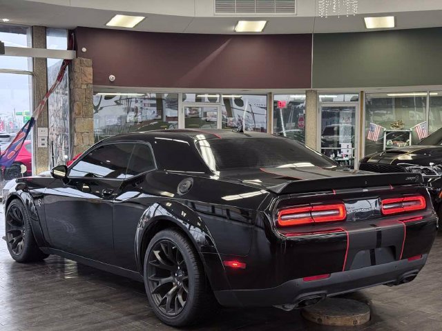 Used 2023 Dodge Challenger SRT Hellcat RWD image 16