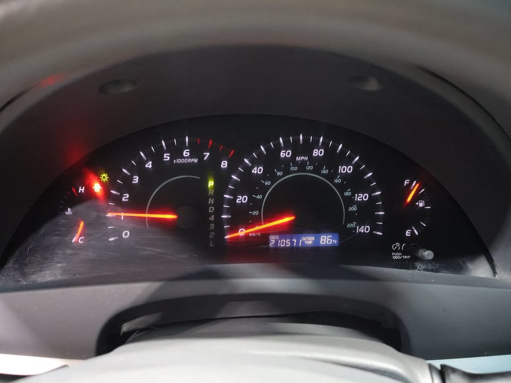Used 2009 Toyota Camry FWD image 30
