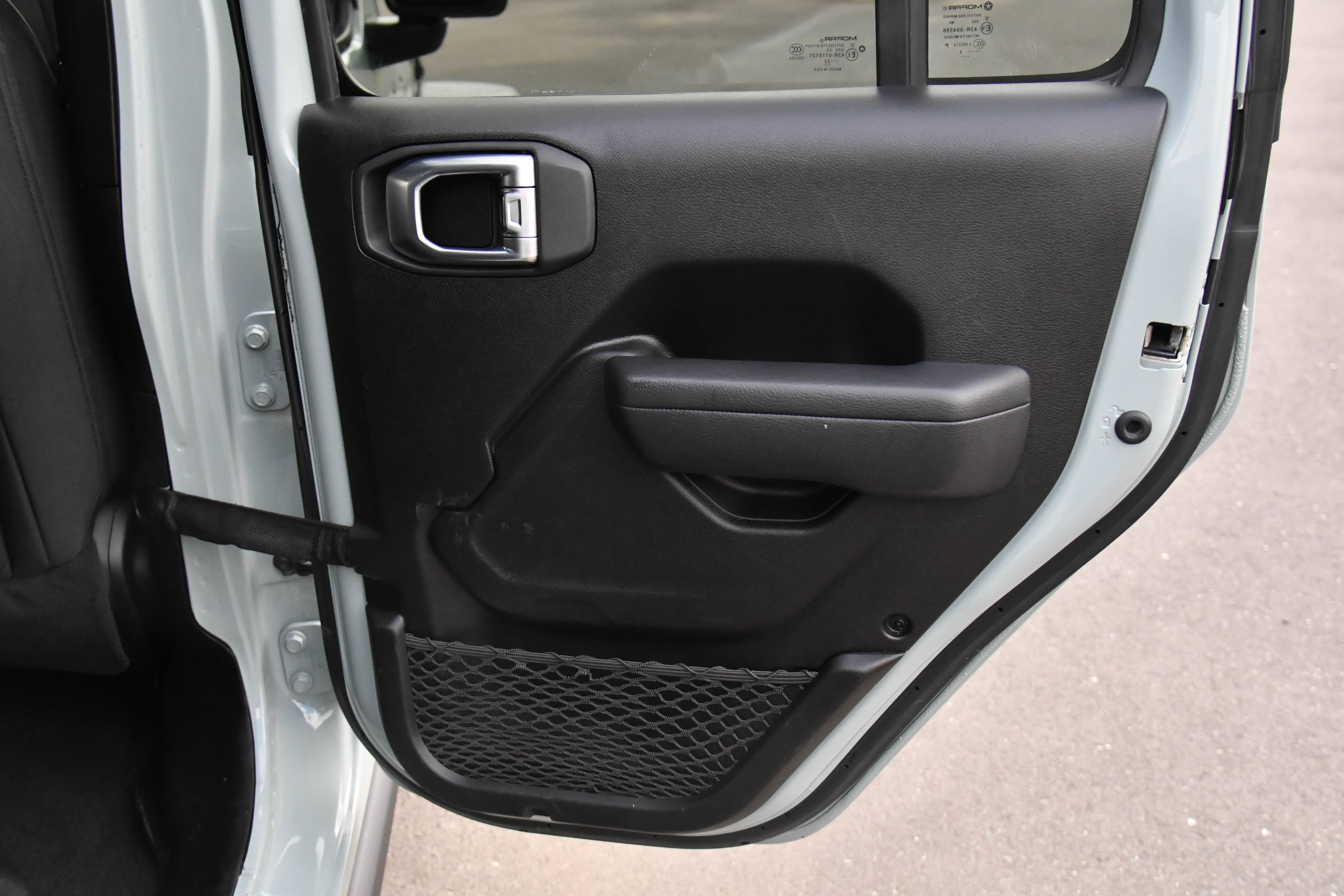 Used 2023 Jeep Wrangler Unlimited AWD/4WD image 38