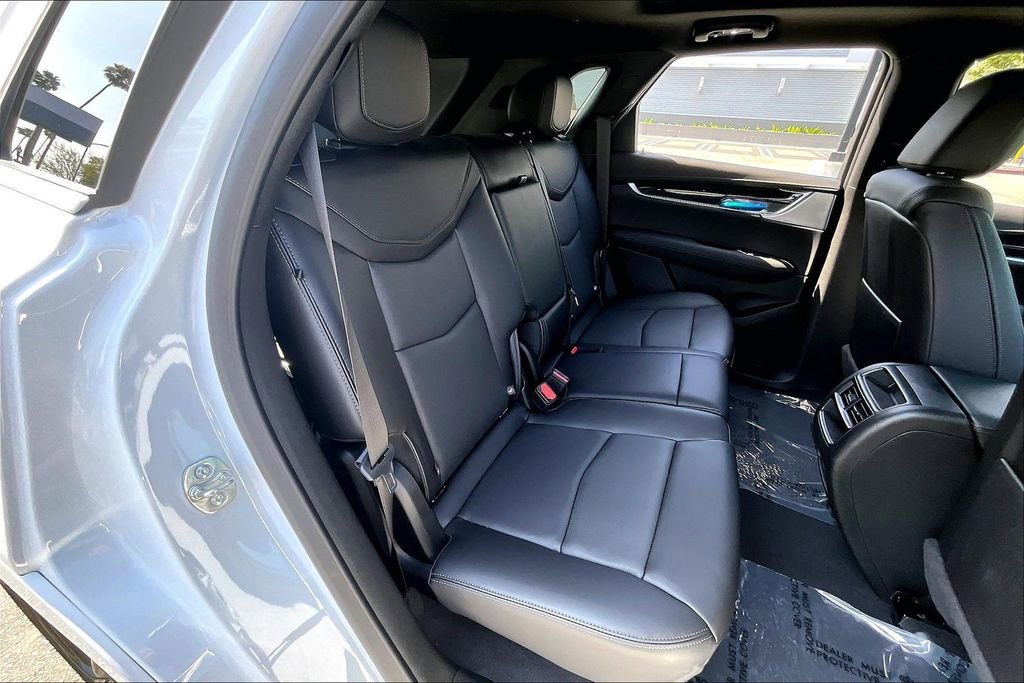 New 2026 Cadillac XT5 Premium Luxury w/ LPO, ONYX Package FWD image 29