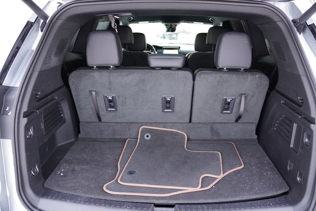 Certified 2024 GMC Acadia AT4 w/ Super Cruise Package image 23