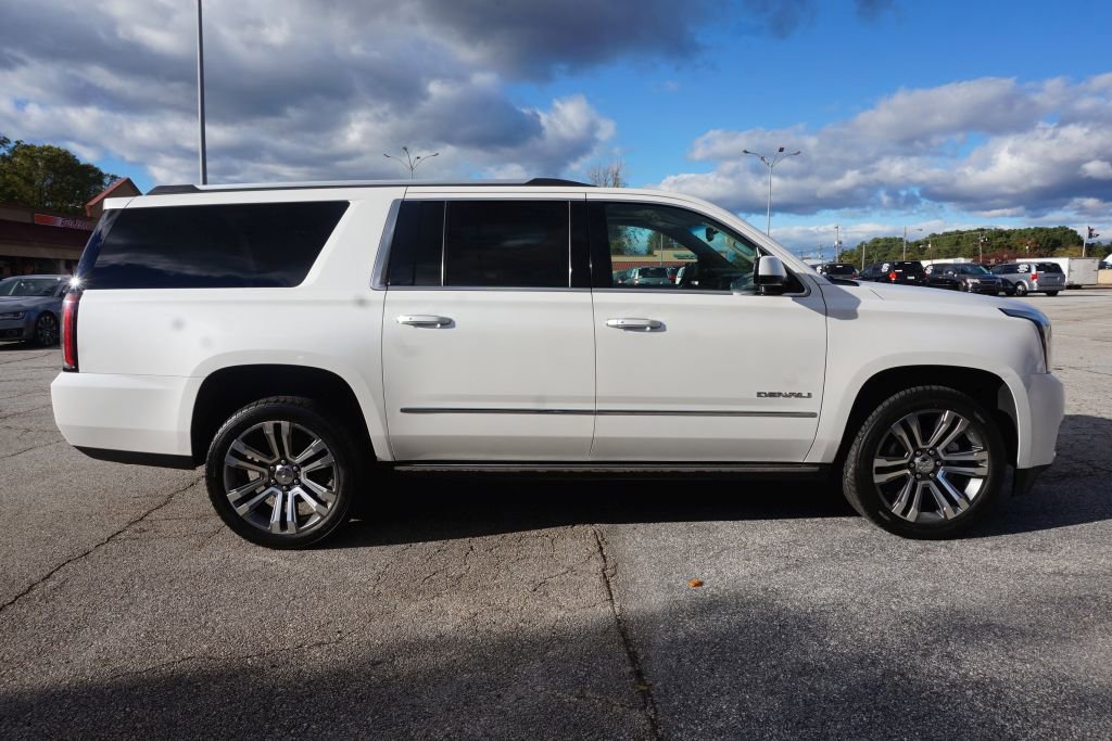 Used 2019 GMC Yukon XL Denali w/ Denali Ultimate Package RWD image 5