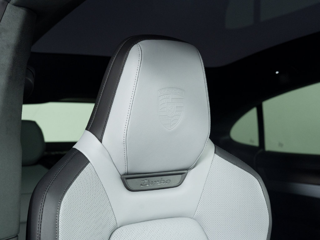 New 2026 Porsche Cayenne Turbo AWD/4WD image 47
