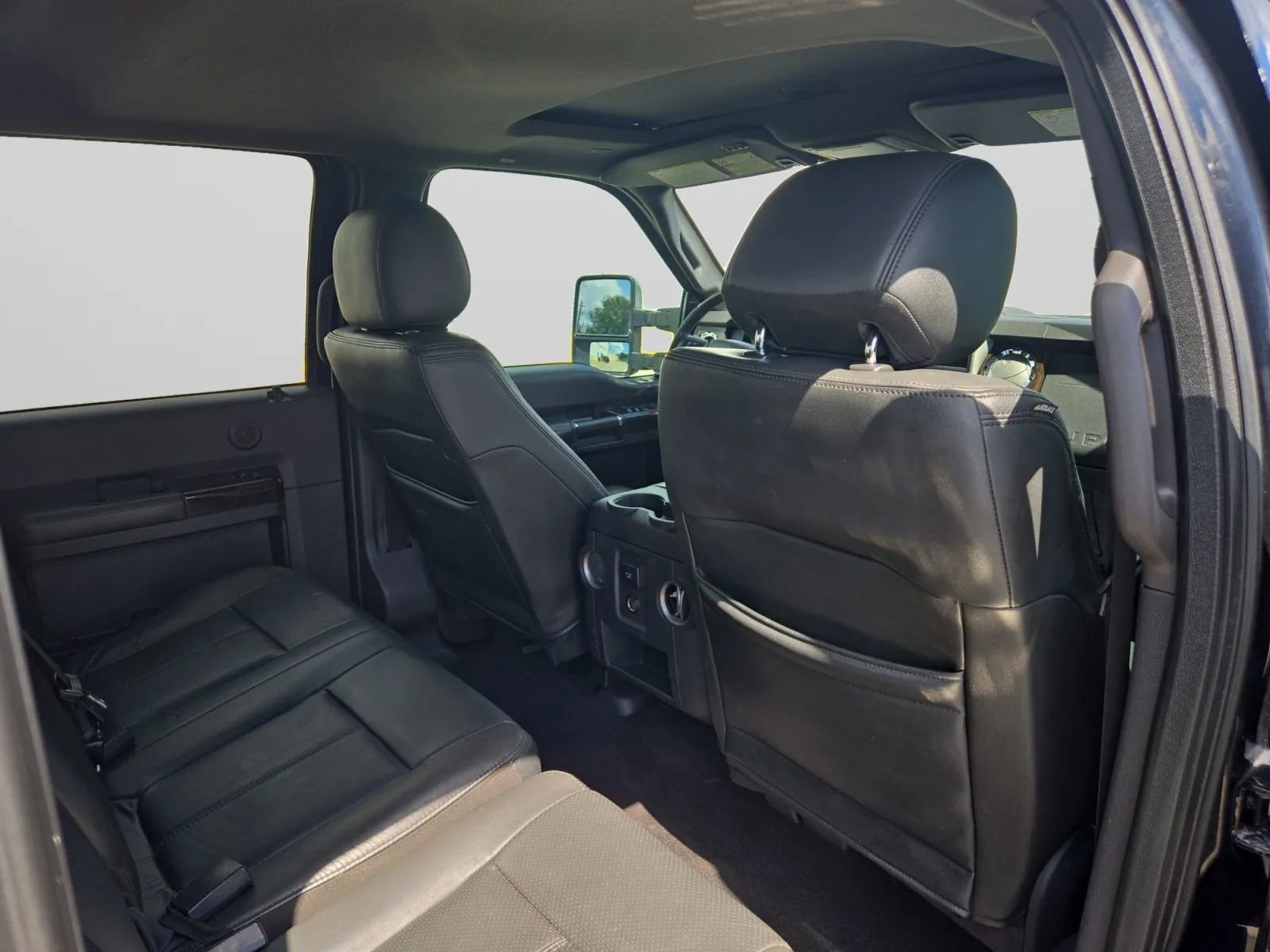 Used 2016 Ford F250 Platinum w/ FX4 Off-Road Package AWD/4WD image 32