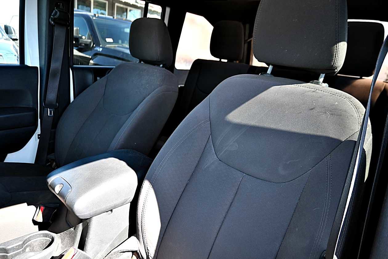 Used 2017 Jeep Wrangler Unlimited Sport w/ Quick Order Package 24S image 14