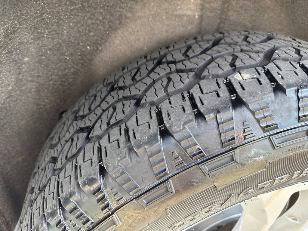 Used 2018 Chevrolet Traverse LS FWD image 47