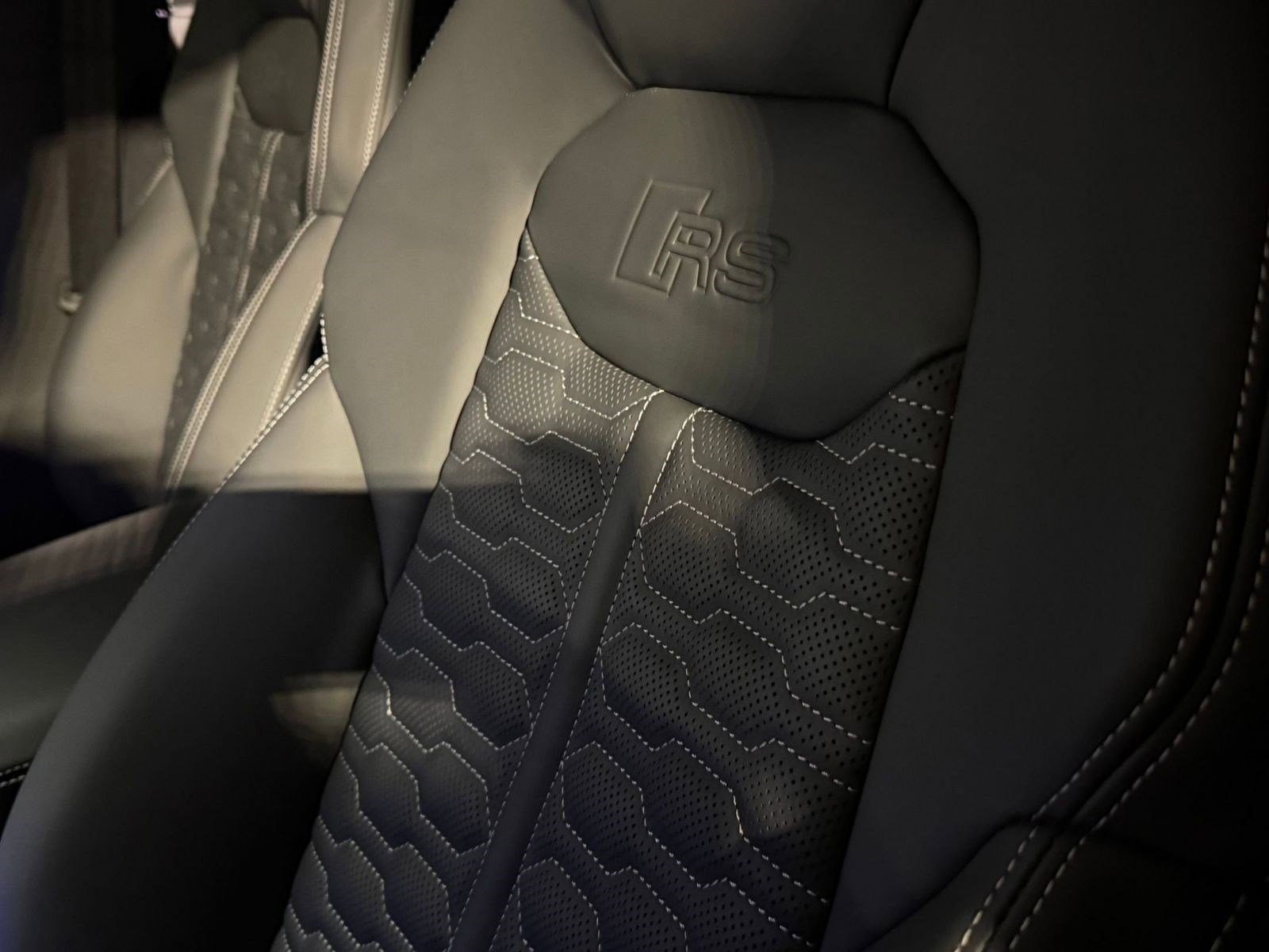 New 2026 Audi RS Q8 performance image 29