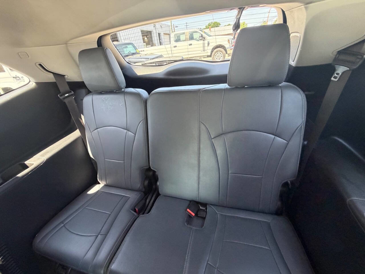 Used 2020 Buick Enclave Essence w/ Sound and Sites Package FWD image 18