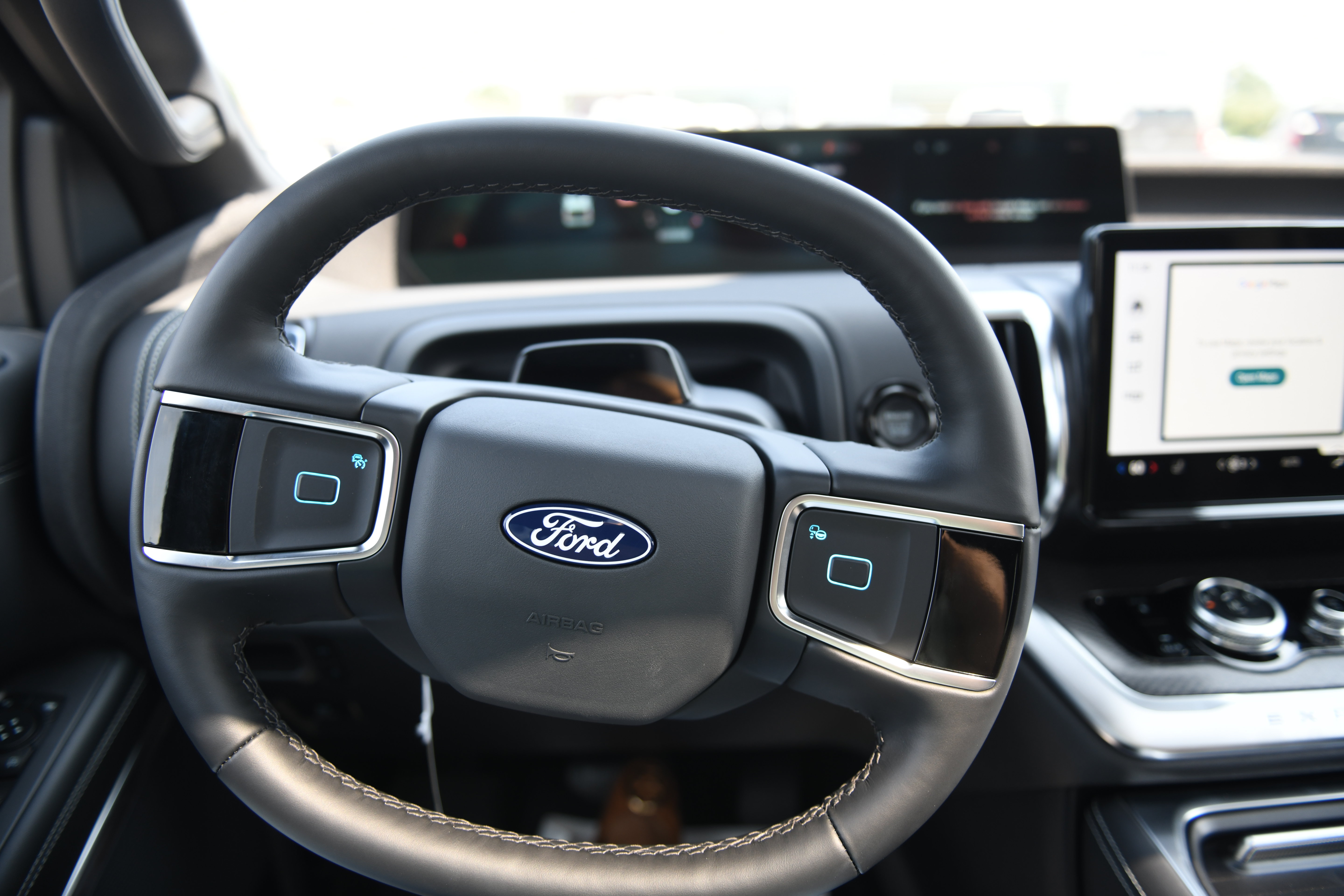 New 2027 Ford Expedition Platinum w/ Stealth Appearance Package RWD image 22