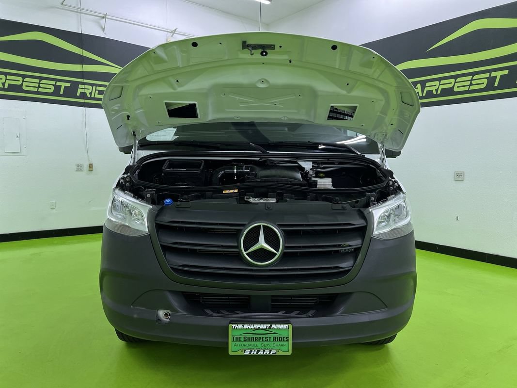 Used 2021 Mercedes-Benz Sprinter 2500 image 4