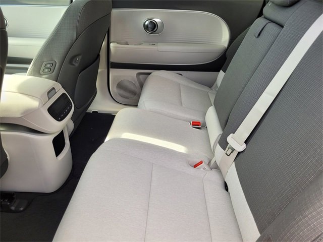 New 2026 Hyundai Ioniq 9 SE image 9