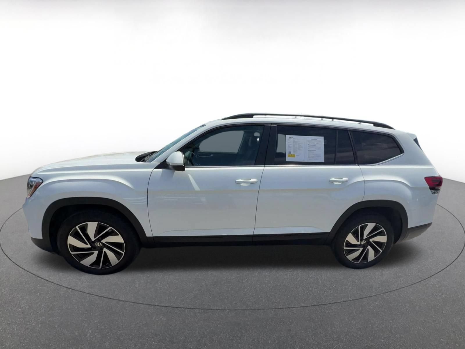 Used 2026 Volkswagen Atlas SE FWD image 7