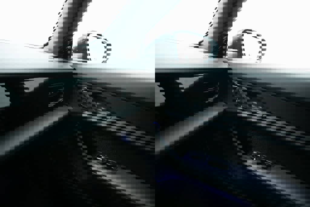 Certified 2022 Porsche Taycan 4 Cross Turismo image 31