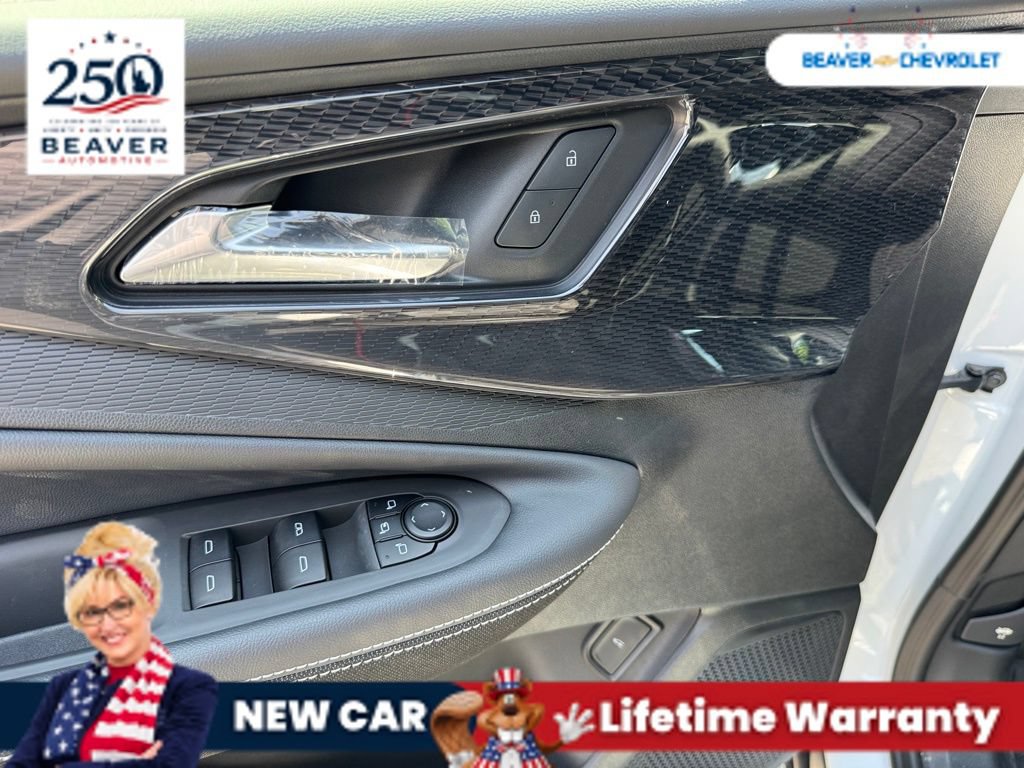 New 2025 Chevrolet Blazer EV LT AWD/4WD image 28