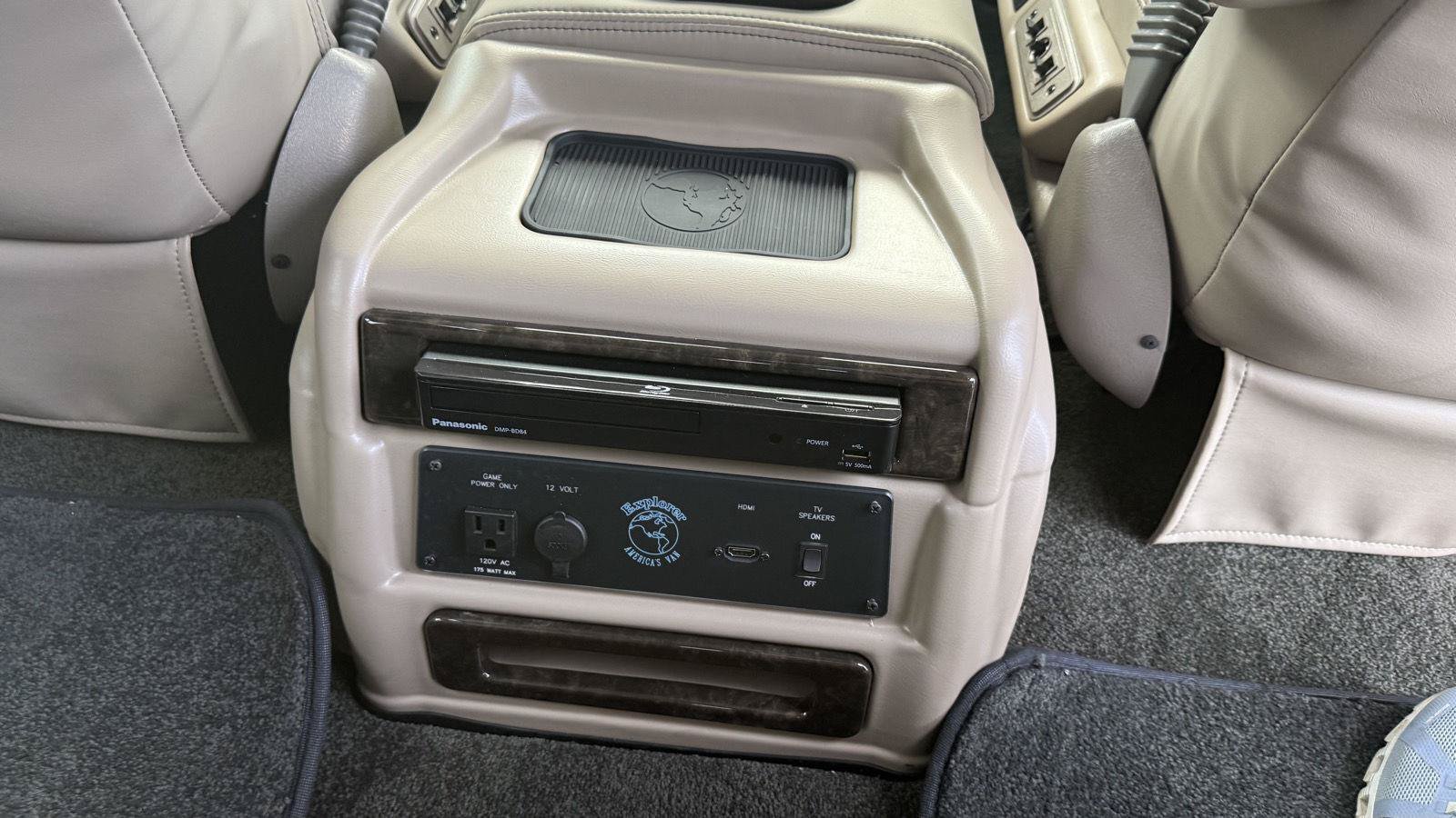 Used 2026 Chevrolet Express 2500 Extended w/ Driver Convenience Package RWD image 22