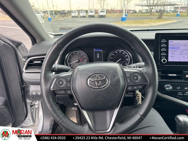 Used 2024 Toyota Camry SE image 13