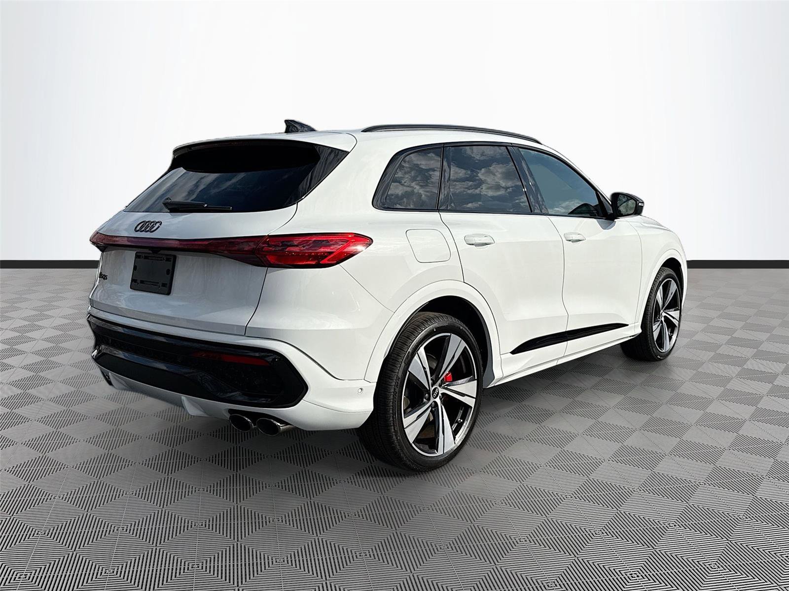 New 2025 Audi SQ5 Premium Plus image 7