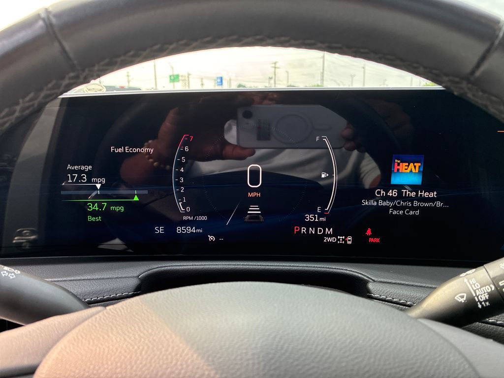 Used 2024 Cadillac XT4 Premium Luxury AWD/4WD image 14