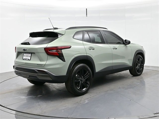 Used 2025 Chevrolet Trax ACTIV w/ Sunroof Package image 7