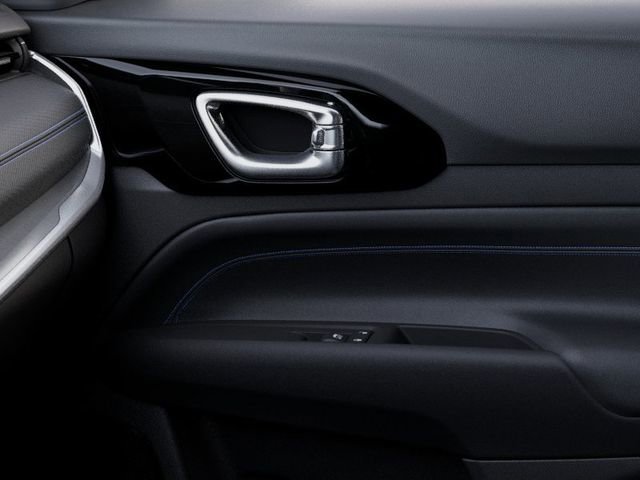 New 2026 Jeep Compass Limited image 25