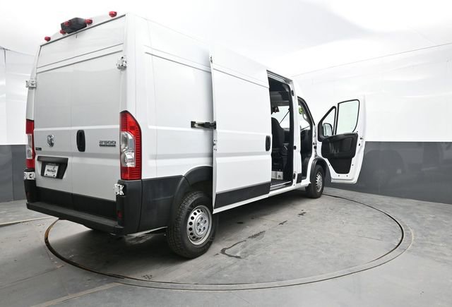 Used 2025 RAM ProMaster 2500 w/ Convenience Group image 45