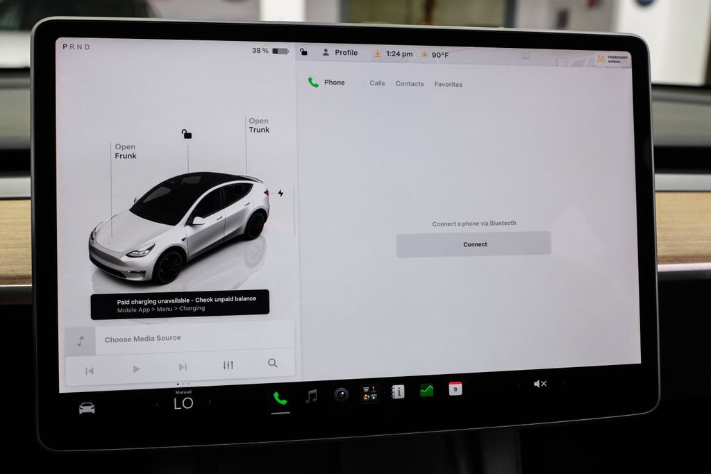 Used 2023 Tesla Model Y Long Range AWD/4WD image 24