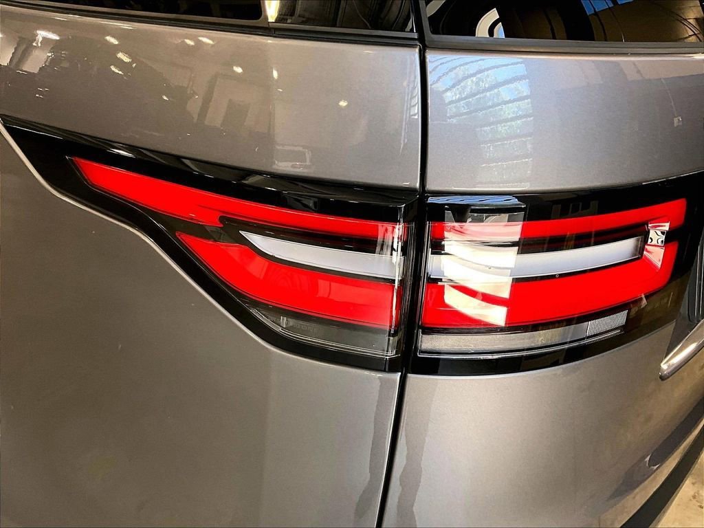 Used 2020 Land Rover Discovery HSE AWD/4WD image 35
