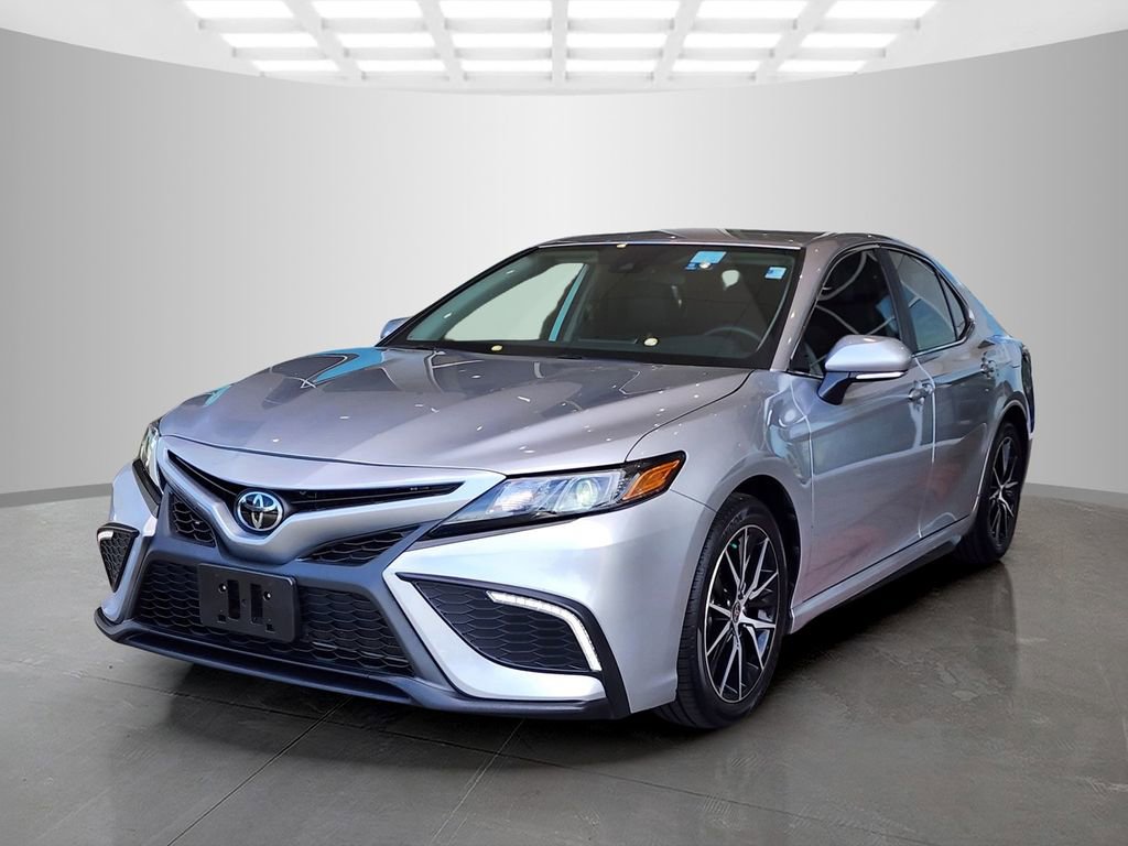 Used 2024 Toyota Camry SE FWD image 9