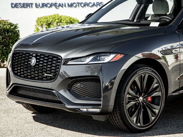 New 2025 Jaguar F-PACE R-Dynamic S image 2