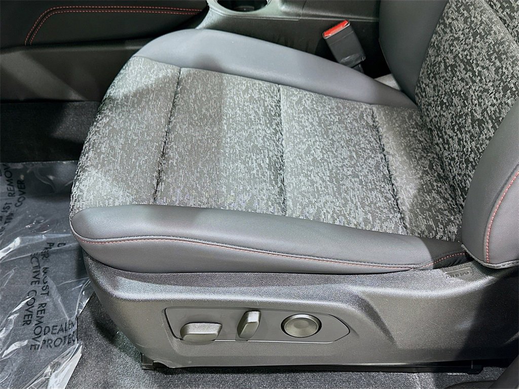 Used 2024 Chevrolet Colorado Z71 w/ Z71 Convenience Package 2 image 20