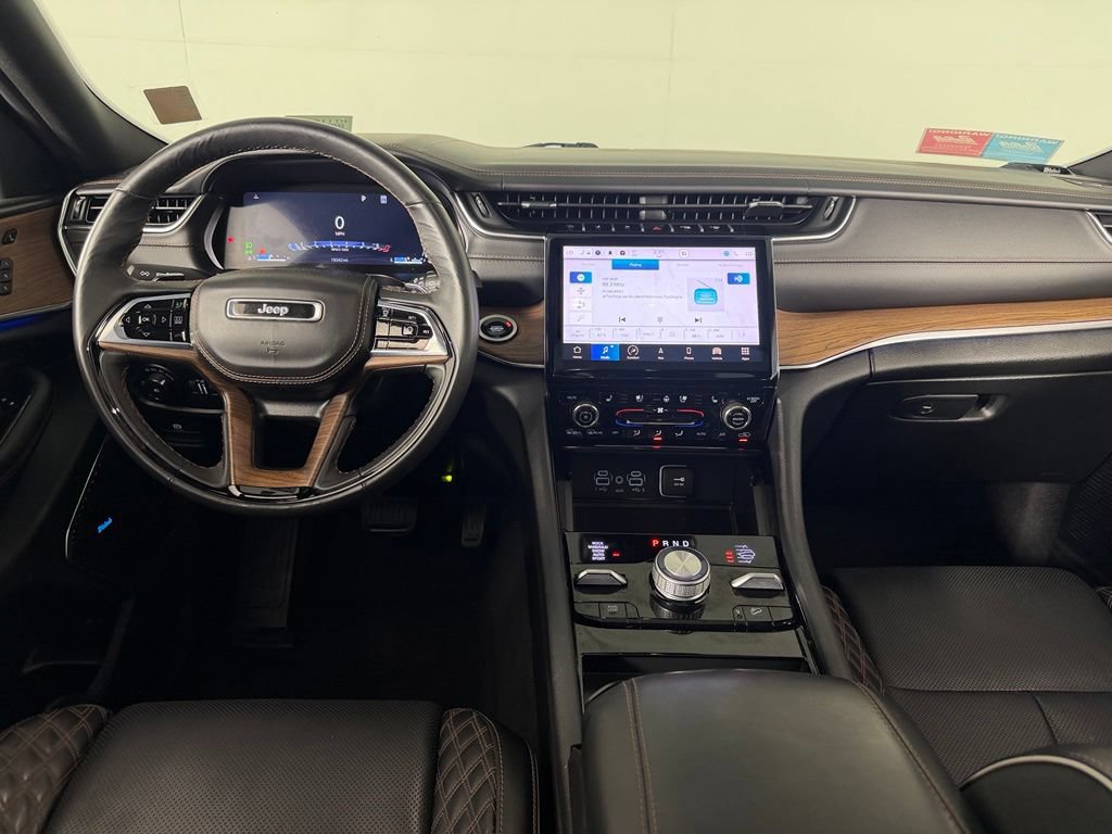 Used 2024 Jeep Grand Cherokee Summit w/ Adv Protech Group IV AWD/4WD image 14